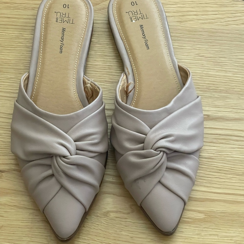 Time And Tru Memory Foam Flats In Great Condition… - image 2